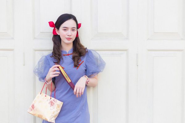 Mặc váy khi chùa là hoàn toàn có thể